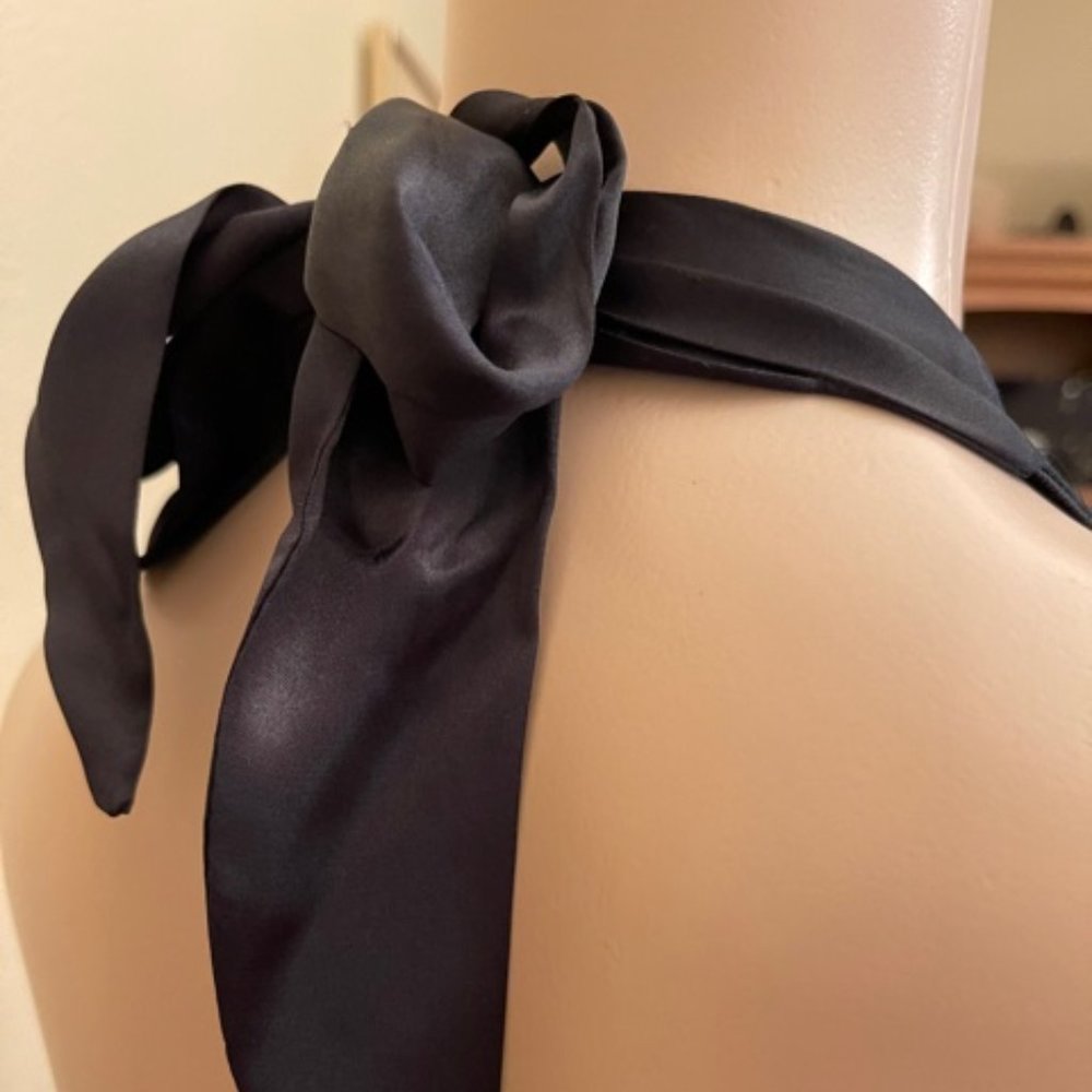 Unique Halter Top - Picture 5 of 7